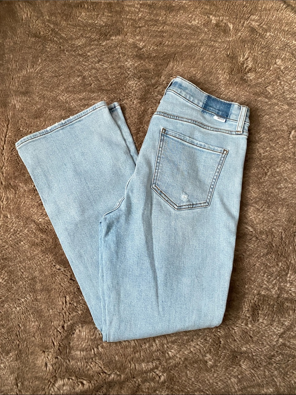 Light Blue Wide-Leg Jeans - Flare Comfort
